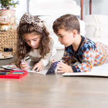 Load image into Gallery viewer, Triangular Crayon Set - 24pc