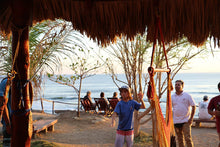 Load image into Gallery viewer, Tiki Toss Surf - Deluxe