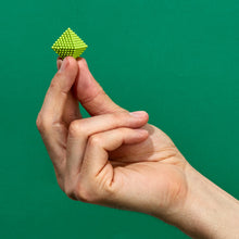 Load image into Gallery viewer, Speks - Matte Lime
